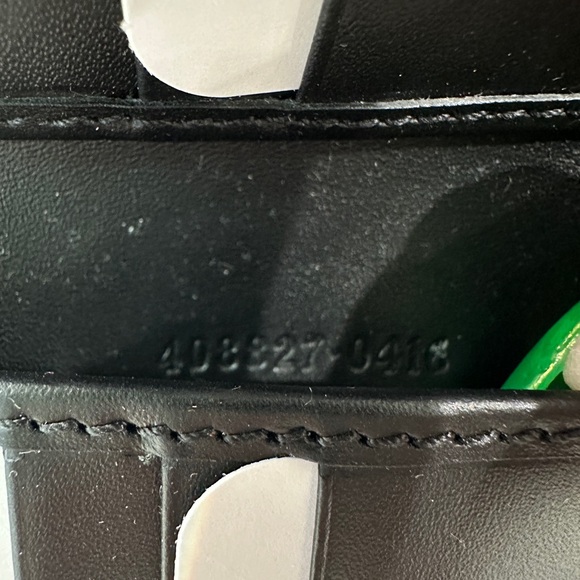 Gucci GG Supreme Web Bifold Wallet - Picture 6 of 9